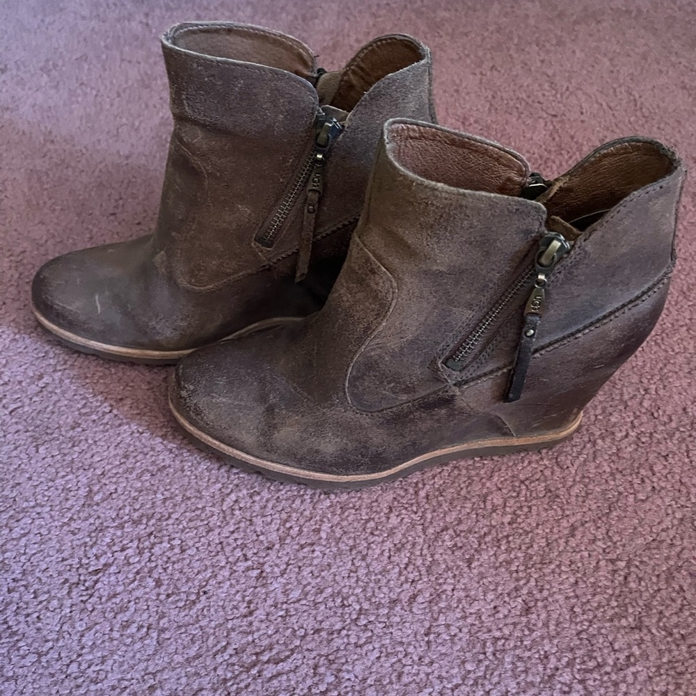 UGG Brown Suede Wedge Zip Ankle Boots